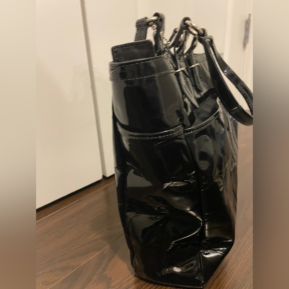 Coach Patent Black Leather Tote Signature C Logo Purse Bag.  f1093-f15246 - Picture 2 of 8
